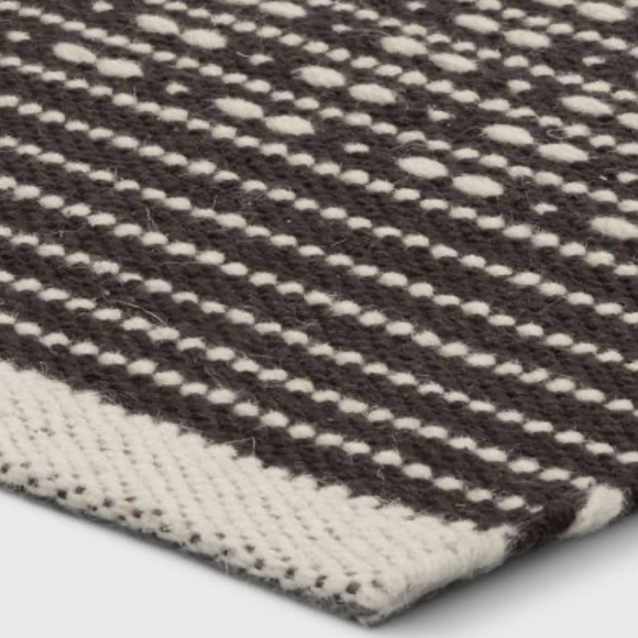 THRESHOLD NEW hand woven cotton/wool runner rug -black -2x7 - Picture 7 of 7